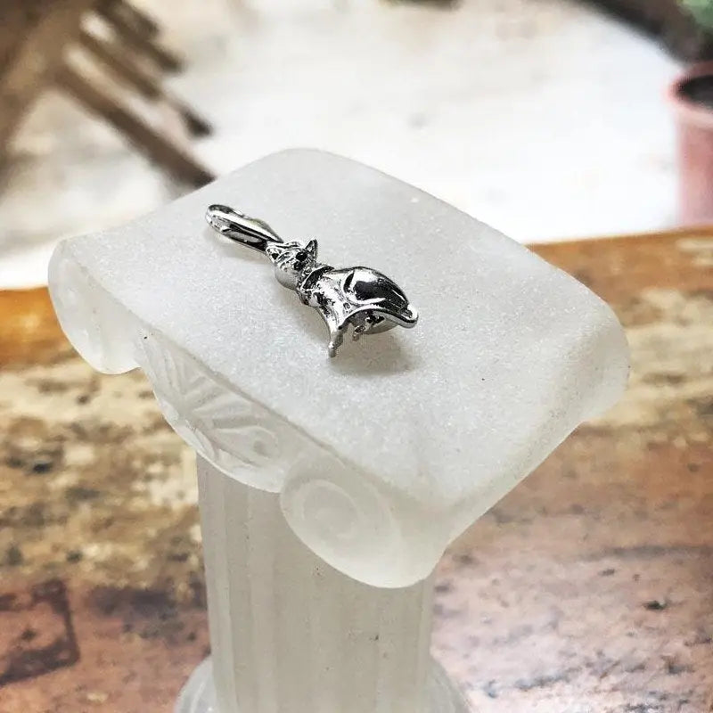 Charm Chat Siamois Assis - Vraiment-chat