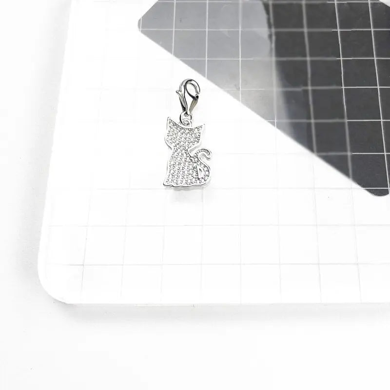 Charm Silhouette de chat sertie de pierres brillantes Vraiment-chat