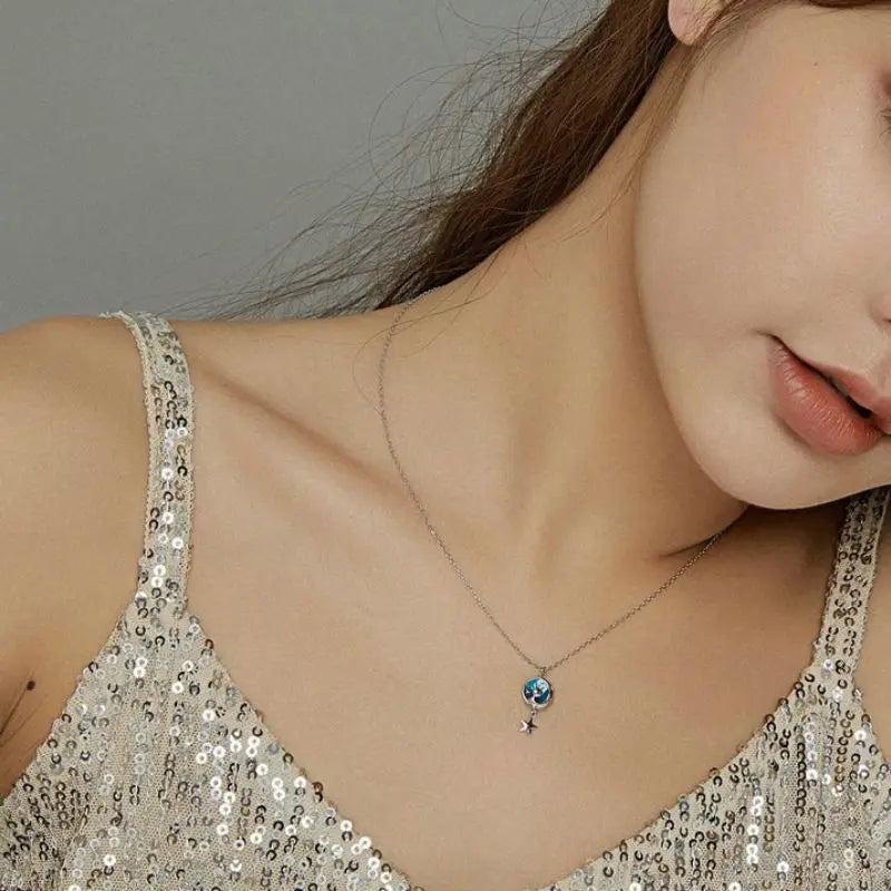 Pendentif avec Chat sur lune Bleue Vraiment-chat