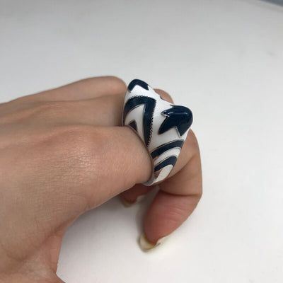Bague en forme de Tête de Chat Noir et Blanc - Vraiment-chat