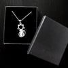 Load image into Gallery viewer, Pendentif Chat Argent Au Coeur Brillant